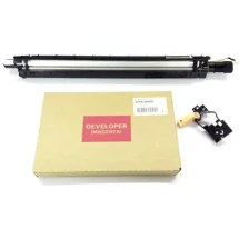 Комплект проявки (узел + проявитель), Xerox, 607K07270 / 607K07271 (малиновый), Для Xerox VersaLink C7020/C7025/C7030